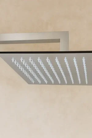 A Buon Prezzo Soffione Doccia 30x30 Quadro 6,5 mm con braccio Cromo