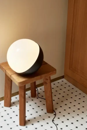 Reso Gratuito Louis Poulsen Vl Studio Lampada da tavolo pavimento Nero
