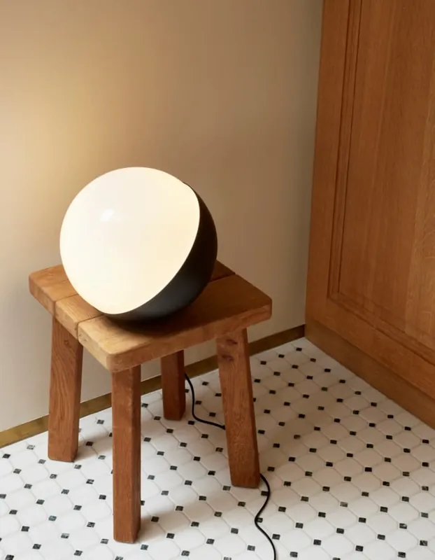 Reso Gratuito Louis Poulsen Vl Studio Lampada da tavolo pavimento Nero