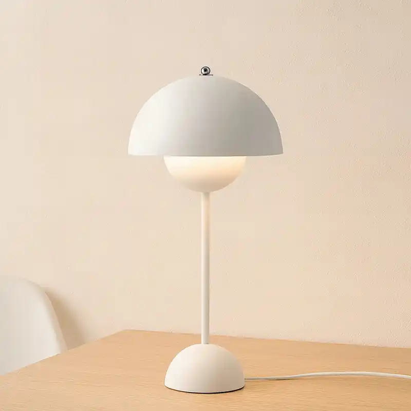 Offerta Del Giorno &Tradition Flowerpot VP3 Lampada ricaricabile da interno bianco opaco